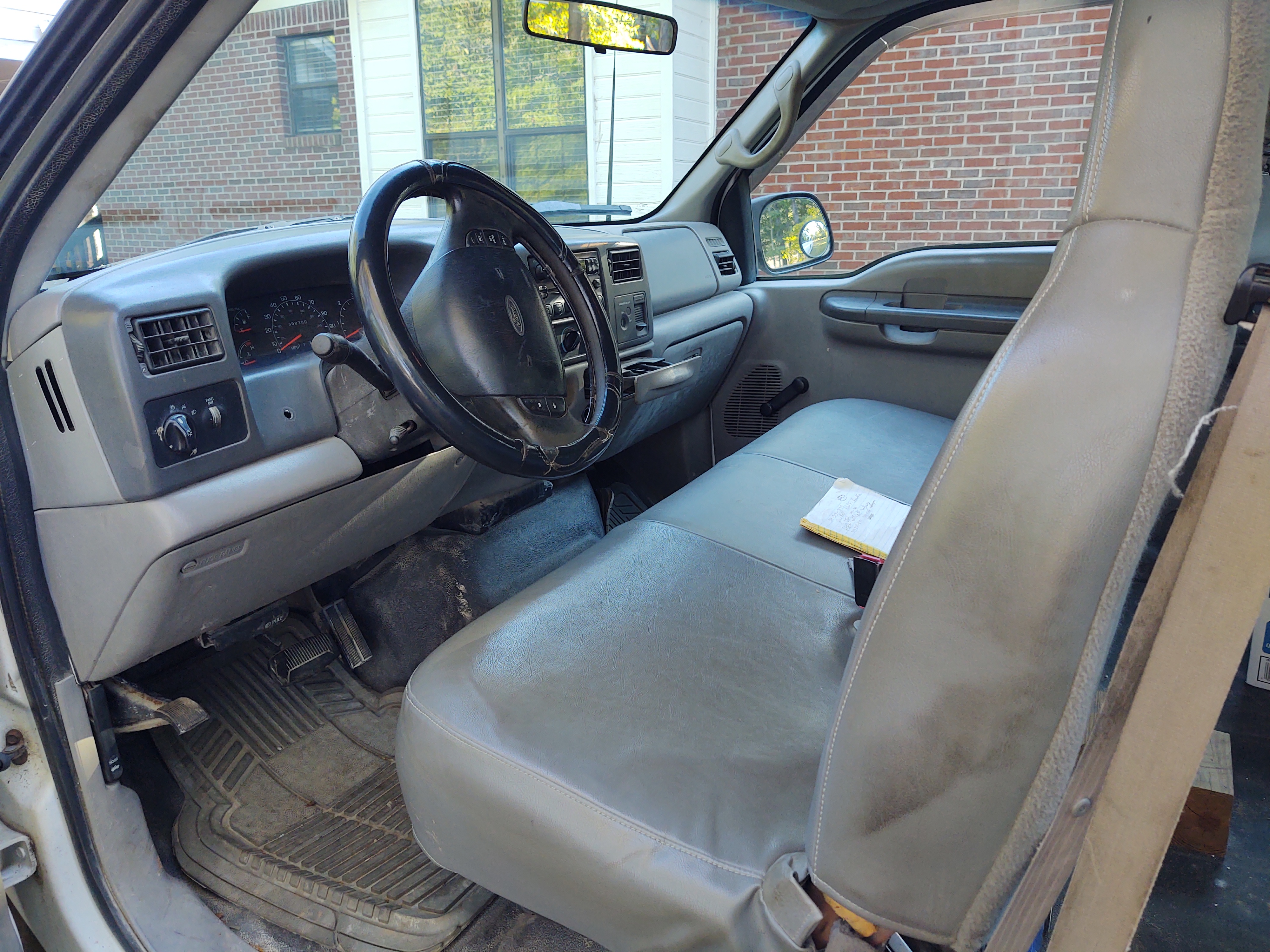 F-250 Supercab interior.